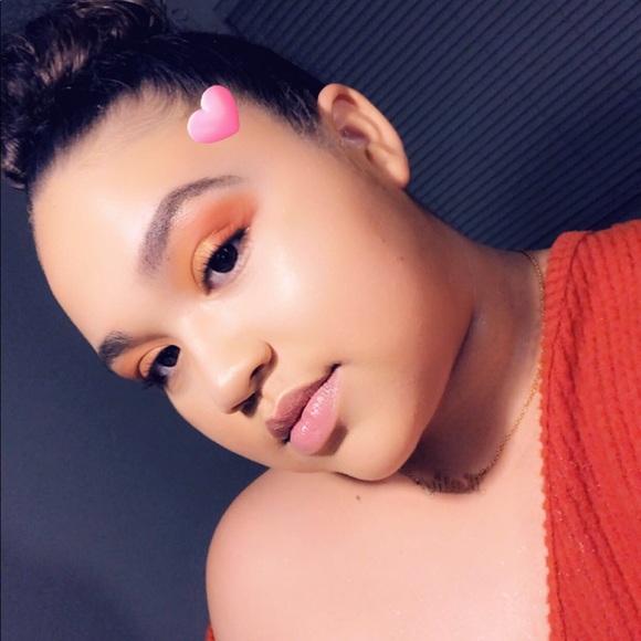 Meet your Posher, Kathy - Picture 1 of 1